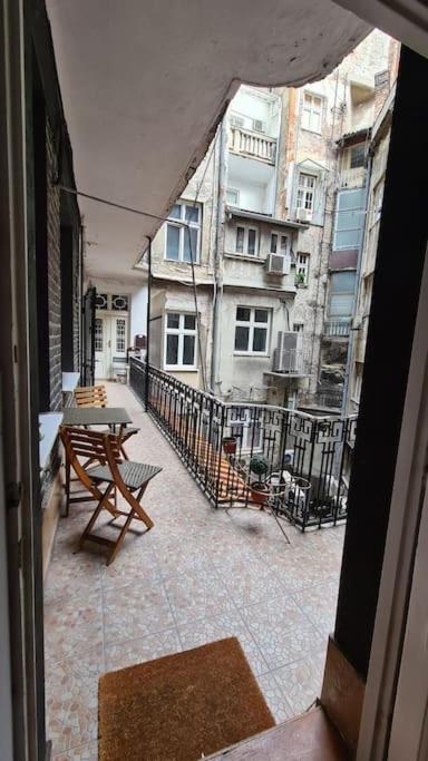 Your Royal 2 Bedroom City Center Stay Белград Экстерьер фото