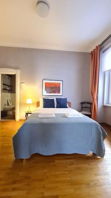 Your Royal 2 Bedroom City Center Stay Белград Экстерьер фото